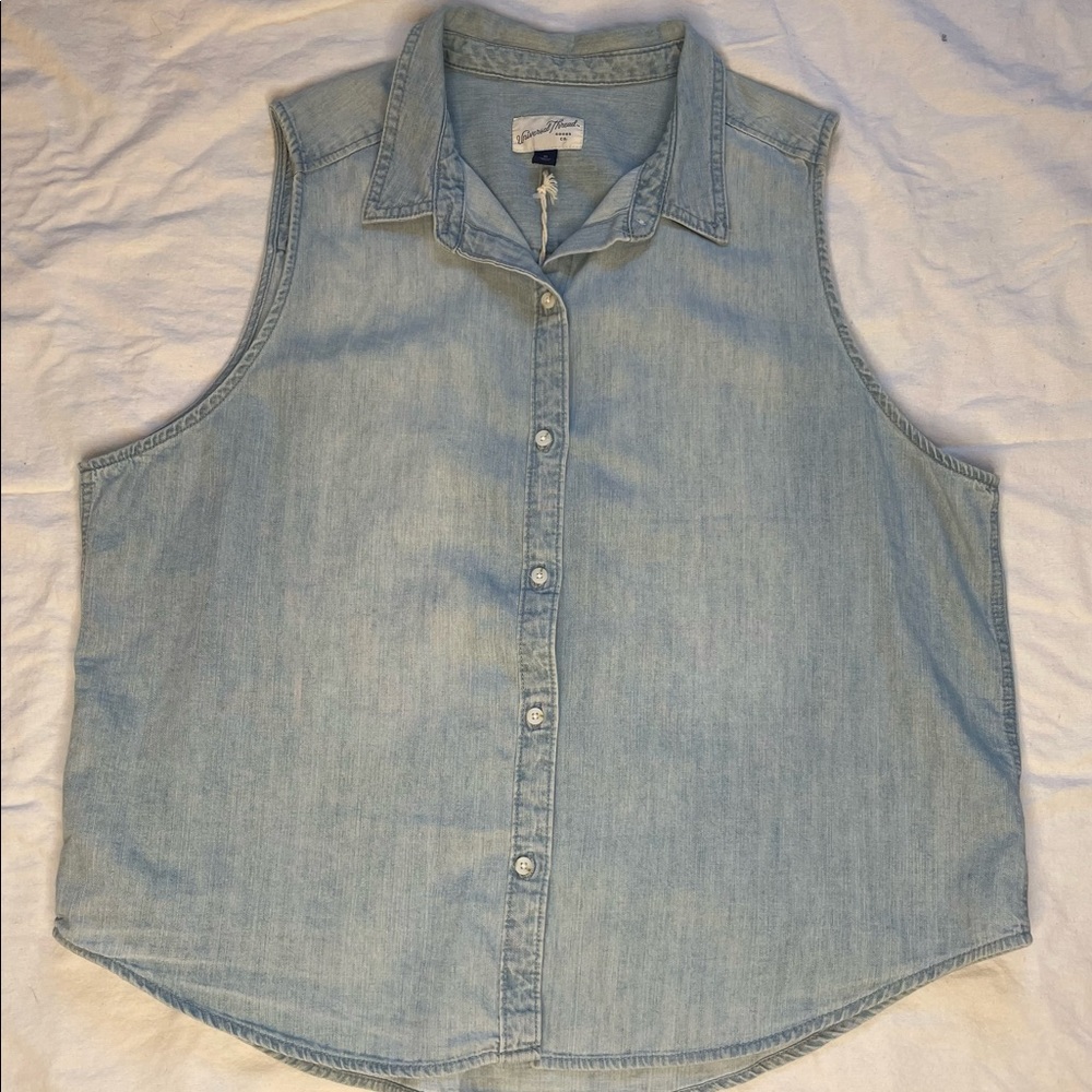 Denim sleeveless top